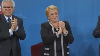 Bachelet propone una nueva Constituci&oacute;n cinco d&iacute;as antes de acabar su mandato