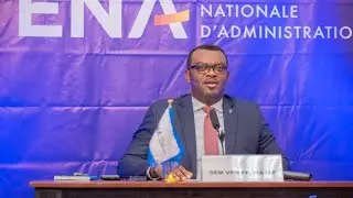 Entretien entre SEM. le VPM Jean-Pierre LIHAU et les élèves de la promotion Mamadou NDALA de l’ENA