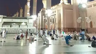 Madinah but the carpets are GONE AGAIN | Masjid An-Nabawi