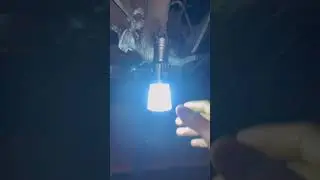 Linterna LED EDC Recargable 2000LM con L&aacute;mpara RGB y Clip Magn&eacute;tico