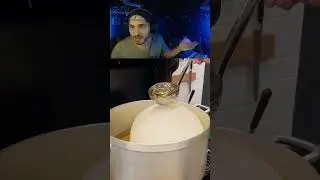 SPIGOLON REACT   BOLA DE MASSA FRITA GIGANTE   #food  #humor