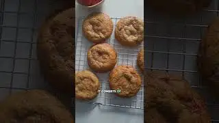 Strawberry Cheesecake Cookies #cookies #easybakingrecipes #dessertrecipes