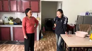 Ba que đến hỏi đem toàn suong xa thế nào.nhung toàn lại ko đi. 