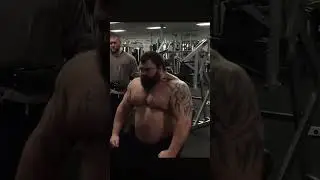 Eddie hall throwing 100kg [225lbs] dumbbells in each arm #gymexercise #gymind #athlete #chest
