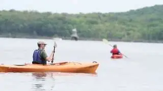 Kayaking on the Hudson River with VISITvortex