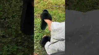 Dingle dangle 😌 #slippers #fluffyslippers  #feet