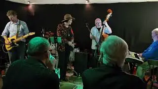 Annie Long singing with Night Shift.  'Blue Moon'  Brewers Arms Neston  7/3/24