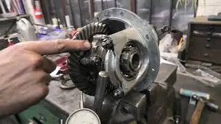 Morris Minor ( Pre-war )  1932 in at TIP TOP to improve performance No.5