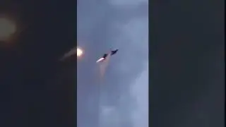 F-16 amazing maneuvers shooting flares
