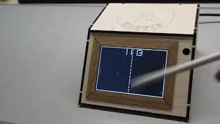 clock based on retro game pong