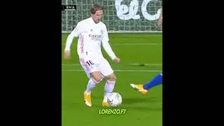 untouch football 😈😈mind blowingfootball#ramos#lukkamodric&rsquo;#shorts