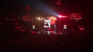 Taylor Swift - iHeartRadio Jingle Ball (2017)