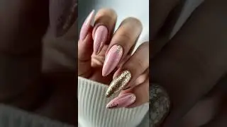#HolidayNailDesigns #januarynails #newyear #nailart #nails #holiday #nail #nailswag #january #naill