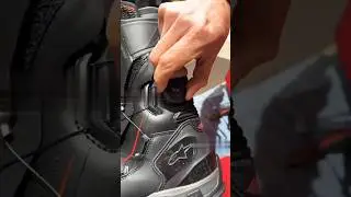 Amazing Riding Shoes 🥾😲 #ridingshoes #ridinggear #bikerider