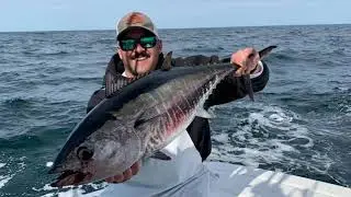 Freedom out in the Atlantic Ocean Tuna fishing aboard the 31ft Regulator!