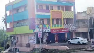 நெடுஞ்சாலை பயணம் அழகிய வீடு மரக்கிளைகளில்,