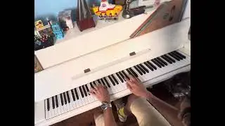 Yellow Pages advert theme for solo piano