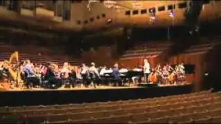 International pianist couple's unique wedding gift