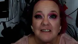 Pink Religion (Jeffree Star)  with lashes/ easy peasy look.....