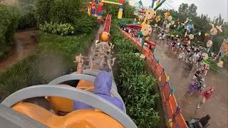 Rainy Ride: Slinky Dog Dash | Hollywood Studios | Orlando, Florida | 4k ​⁠@ 60fps | Back Row