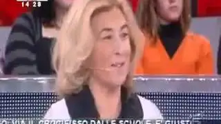 Sgarbi vs Cazzoli (UAAR) su crocifisso nelle scuole