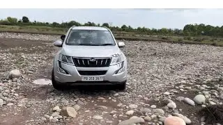 Xuv 500 lover || off roading with xuv 500 || 4*4 || offroad || water || heavy driver @Raja_king_52