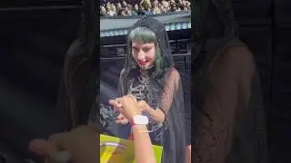 Lady Gaga signing vinyl records during the Mayhem Ball show in New York (MSG) #ladygaga #mayhemball