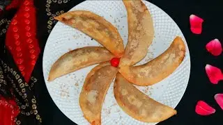 তিল নারিকেলের চন্দ্রপুলি/ হাতে কাটা ভাঁজা পুলি  || Bangladeshi Puli Pitha Recipe || Vaja Puli