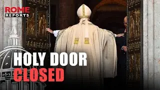 SEALING SHUT the HOLY DOOR Door of St. Peter’s: bricks, coins, and parchments - VIDEO