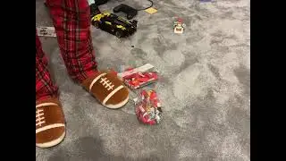 Unboxing the LEGO 76313 MARVEL Logo