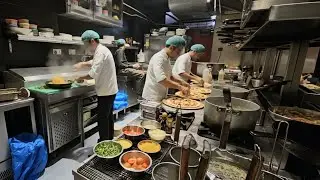 Peak Hour Chaos in a Real Restaurant | Beef Tacos & Wagyu on Fire.