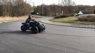Spyder f3S 2019 acc&eacute;l&eacute;ration
