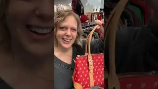 Happy 2026! 🎊 5 football 🏈 + a D&B handbag on request! Welcome to Chic and Unique!