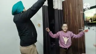 Aja shedeha sahib gya te Harjot singh ne apne mamu kolo bhangra sikhya 