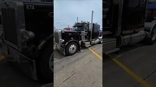 #truckingshow #iowa80
