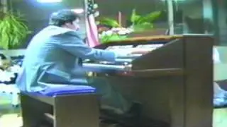 Silvano at the Organ - Kawai SR7 - Begin the Beguine