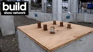Бетонные опоры в прибрежной зоне затопления!