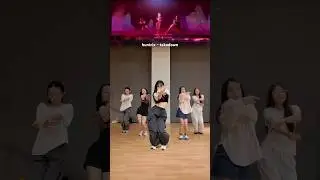 it&rsquo;s a takedown💥 #kpopdemonhunters #dancechallenge #huntrix #takedown