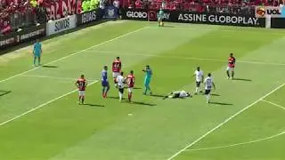 GOL DO VIT&Oacute;RIA - NEILTON - FLAMENGO X VIT&Oacute;RIA - 06/08 - BRASILEIR&Atilde;O 2017