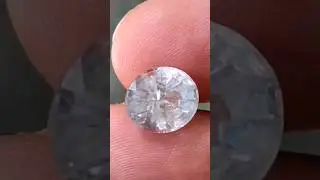 Yellow VS White Diamond #yellowdiamond #whitediamond #diamond #vs #jewellery #jewelry #gems #foryou