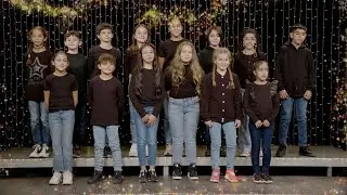 Escola Centcelles Constantí - 4t B - 'Els tres reis arriben a la ciutat'