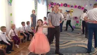 Вальс донечок і татусів 
