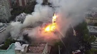 Terroristas de esquerda incendeiam igrejas durante protestos violentos no Chile