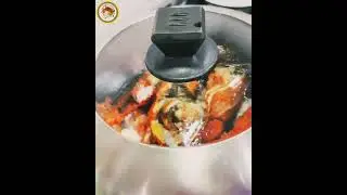 How to Cook Australian Lobster with Egg Noodles | Delicious Seafood Recipe 🦞🍜