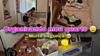 ORGANIZANDO E LIMPANDO MEU QUARTO! ESTAVA UM NOJO 🤮🤮