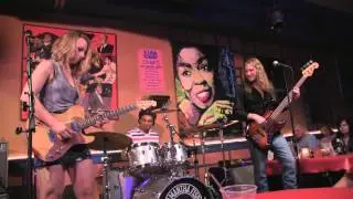 Samantha Fish --  Killing Floor -- up close at Chan's