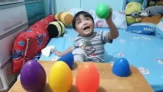 Egg Colors, identifying the color with the help of egg and toys