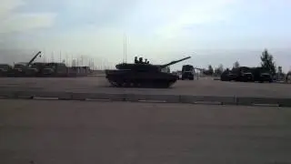 Leopard Two, Rotating the body while turret stays focused