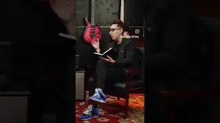 Was not expecting this moment with Paul Reed Smith 😂