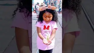Ava in Disney World with Mom and Dad❤️💕Ava&rsquo;s #summerfunforkids #disneyworld #disneykids